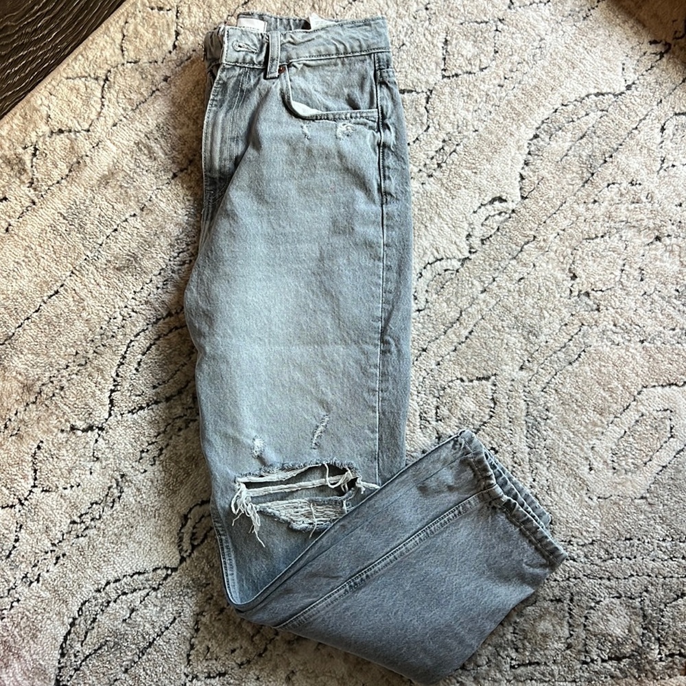 Zara Ripped Mom Jeans